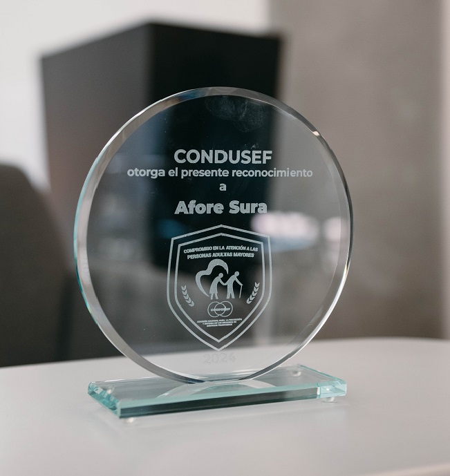Afore SURA is recognized by CONDUSEF for the "Commitment to Care for the Elderly" 